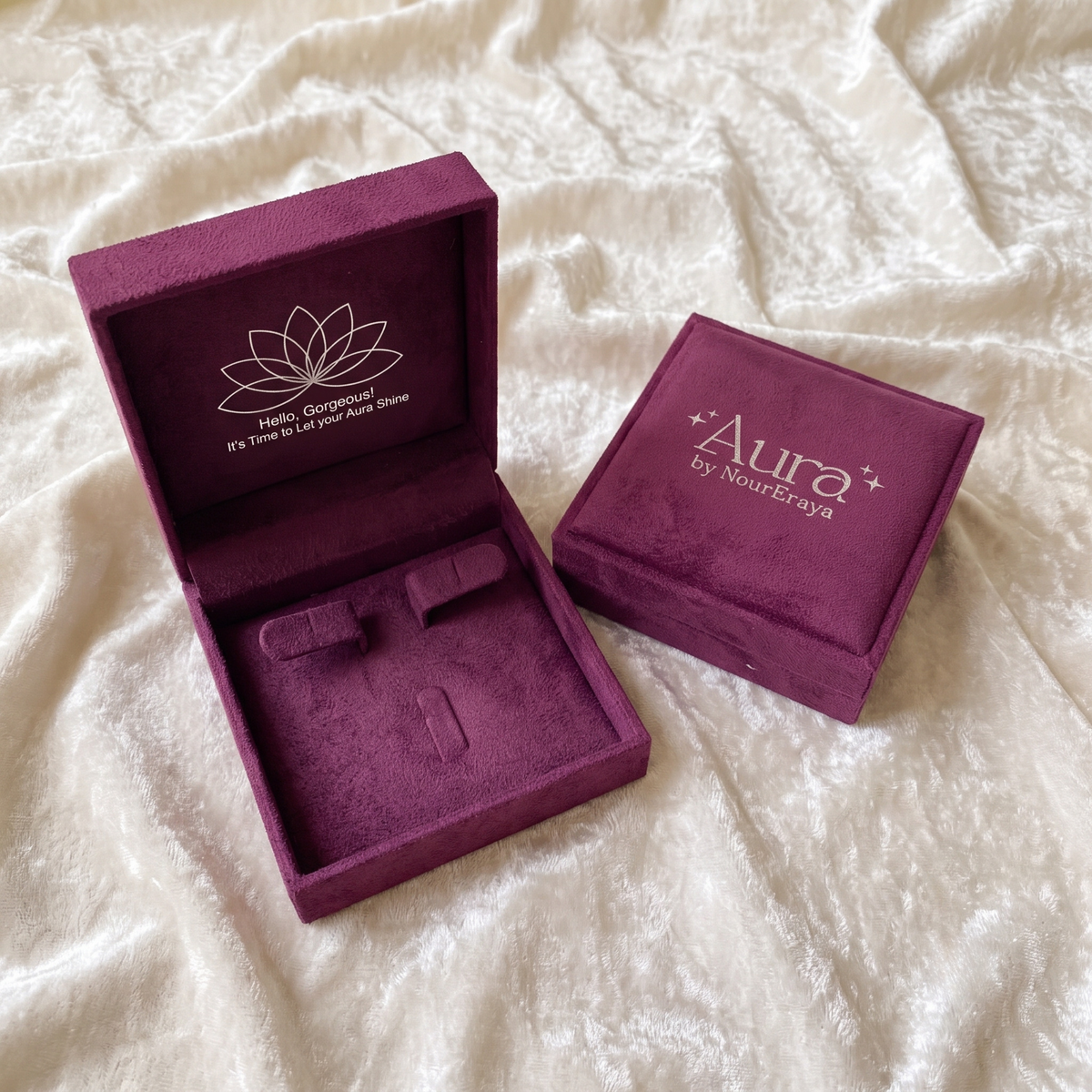The Signature Aura Velvet Gift Box