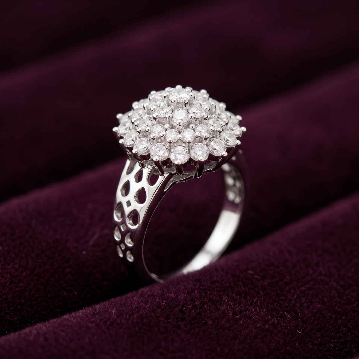 925 Sterling Silver Radiant Bloom Cluster Ring