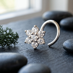 Classic Daisy Nose Pin in 925 Sterling Silver