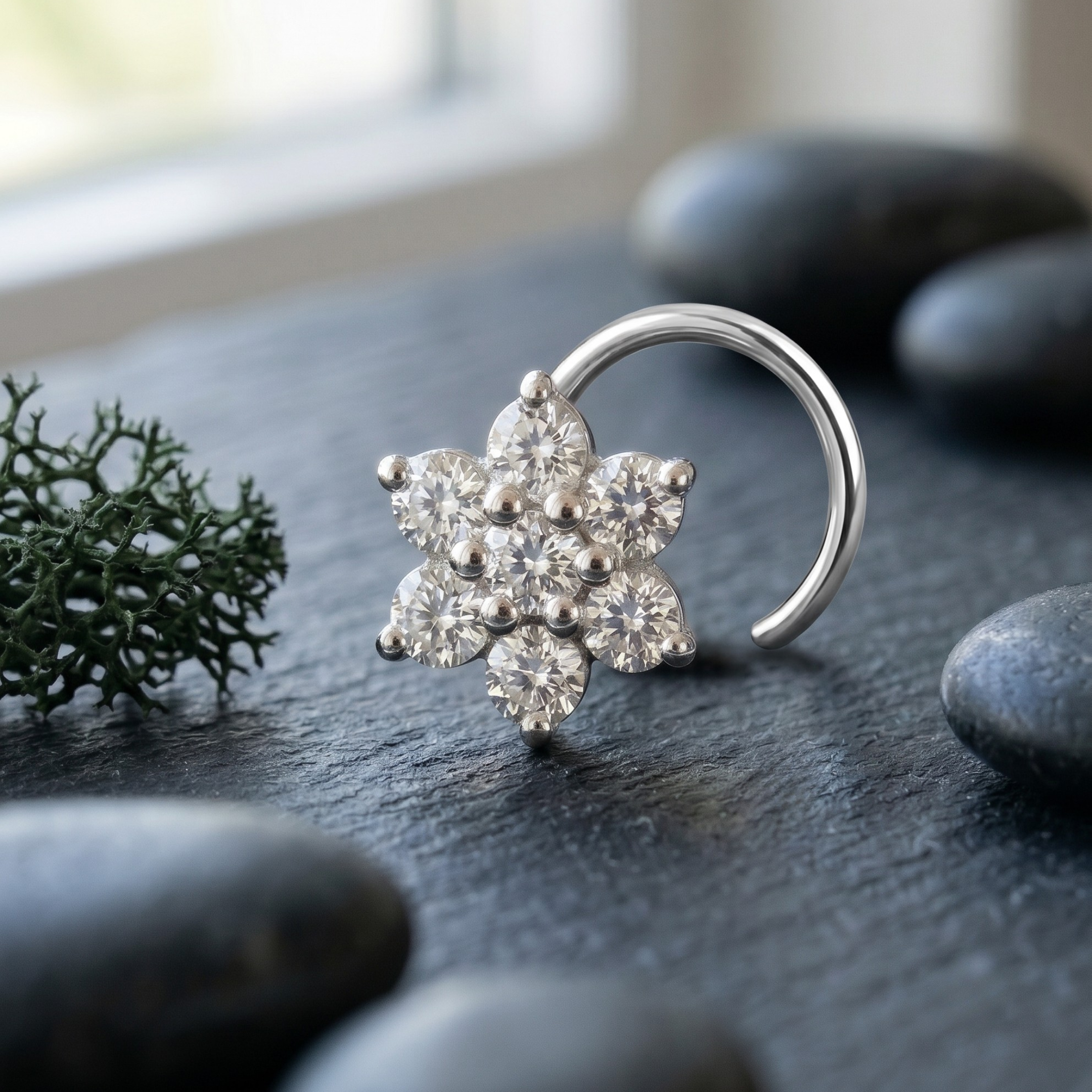 Classic Daisy Nose Pin in 925 Sterling Silver