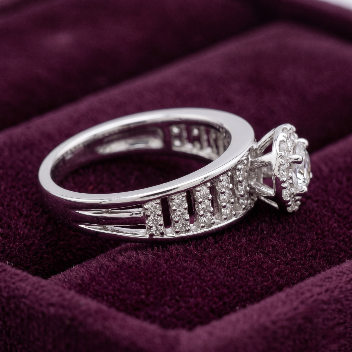 925 Sterling Silver Elevated Crown Solitaire Ring