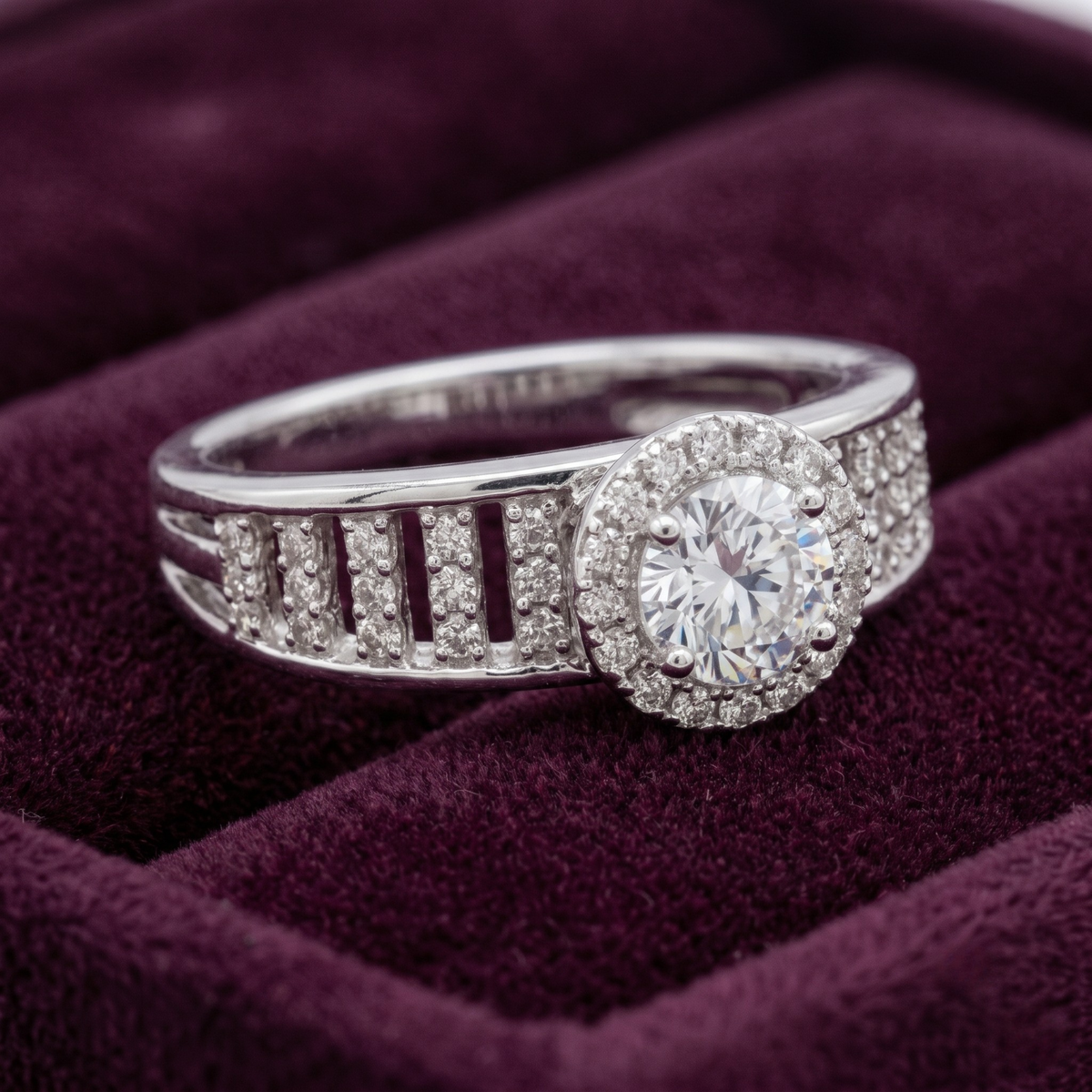 925 Sterling Silver Elevated Crown Solitaire Ring