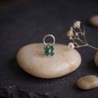 Emerald Quatrefoil Nose Pin in 925 Sterling Silver