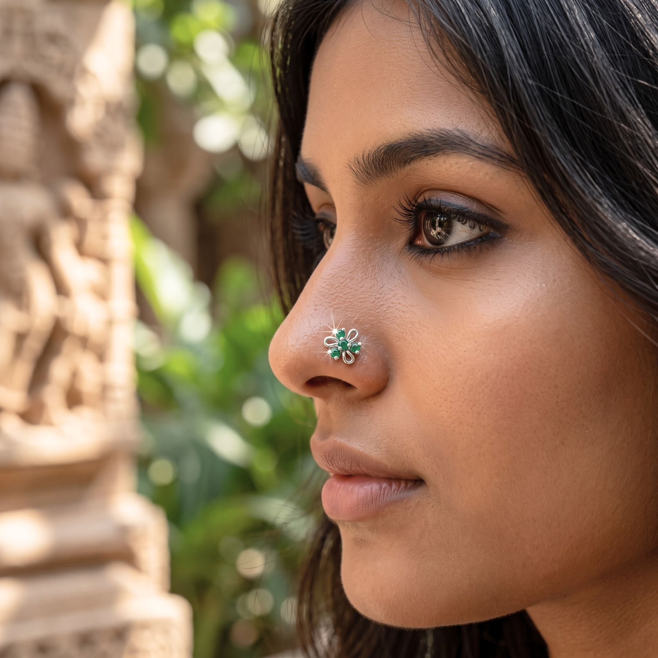 Emerald Swirl Floral Nose Pin in 925 Sterling Silver