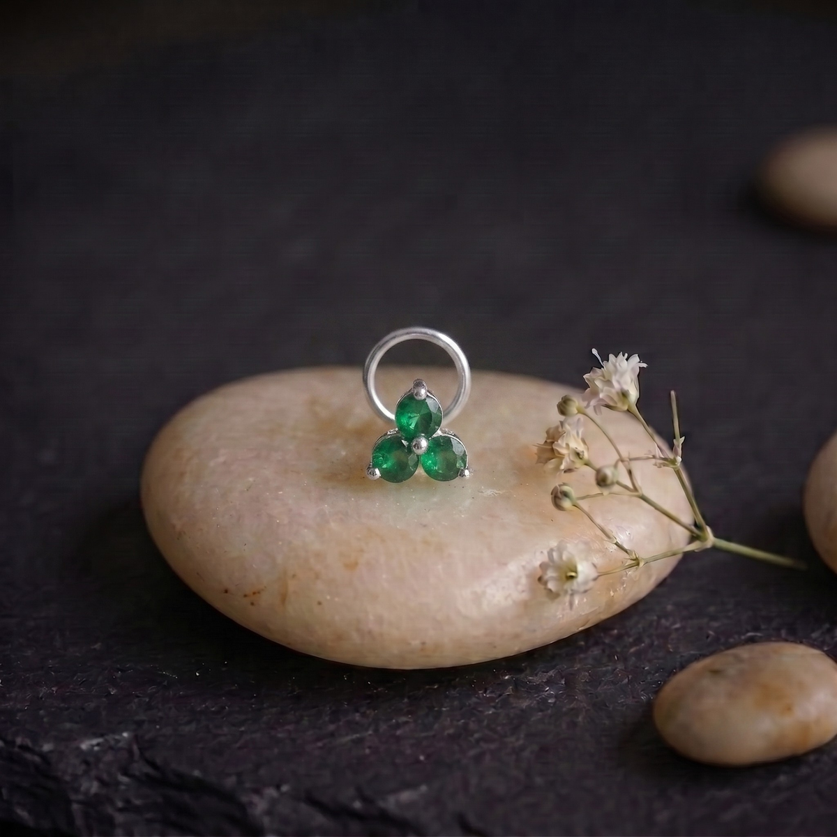 Emerald Trinity Cluster Nose Pin in 925 Sterling Silver