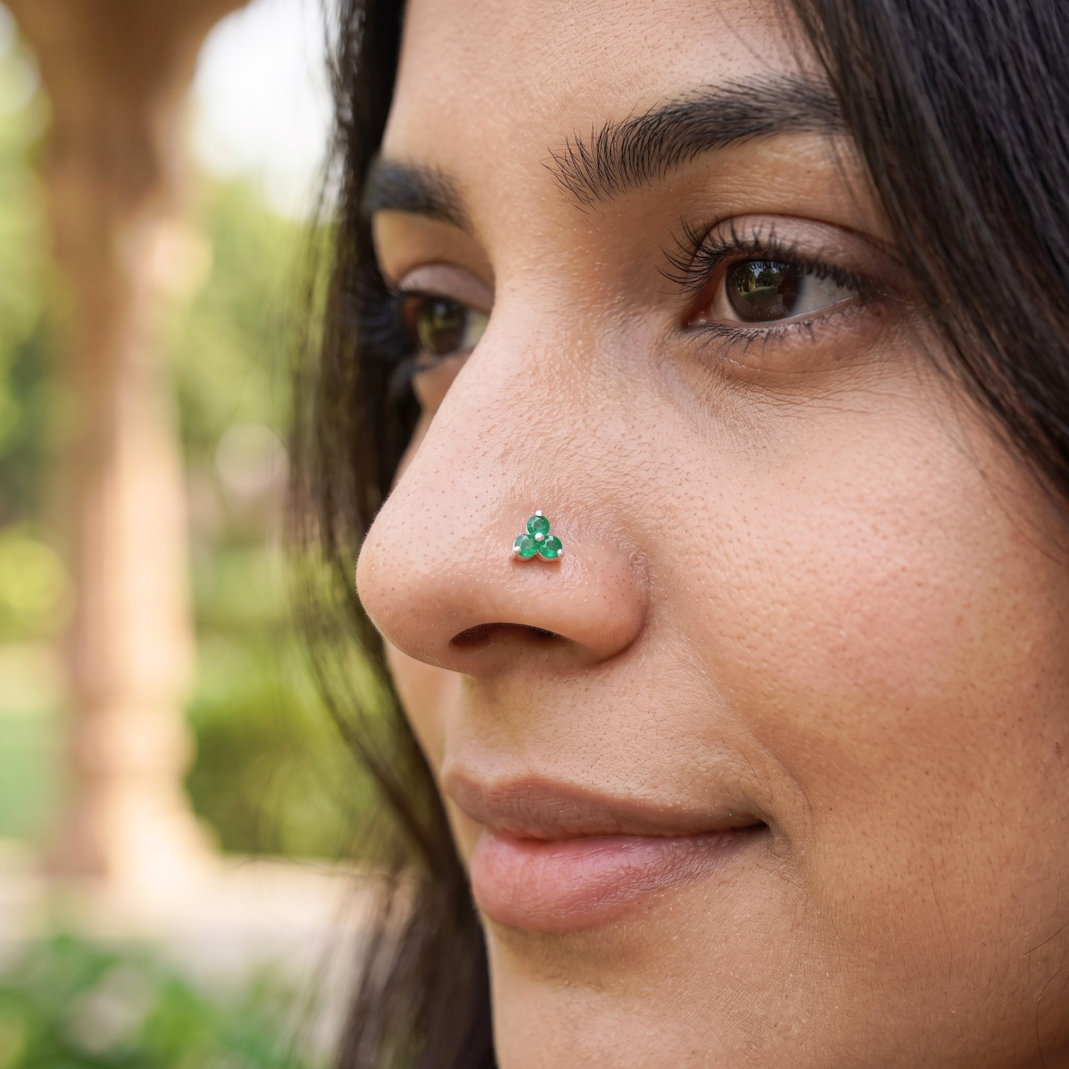 Emerald Trinity Cluster Nose Pin in 925 Sterling Silver