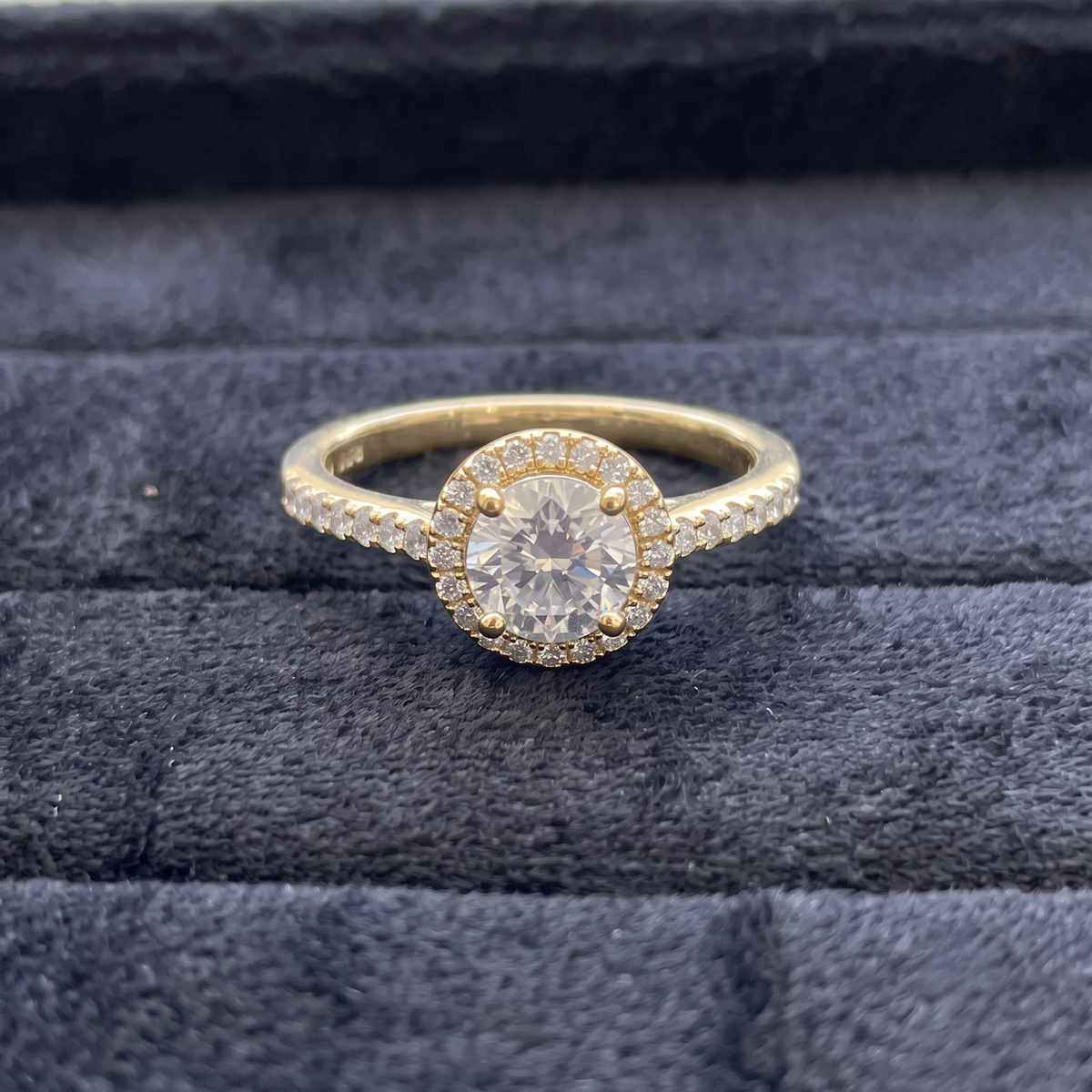 925 Sterling Silver Ethereal Solitaire Halo Ring