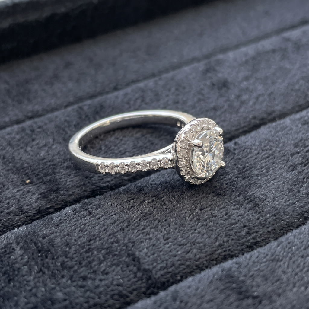 925 Sterling Silver Ethereal Solitaire Halo Ring