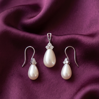 Unlock The Pearl Drop Set