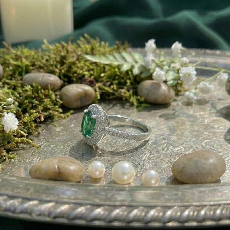 925 Sterling Silver Oval Emerald Halo Adjustable Ring