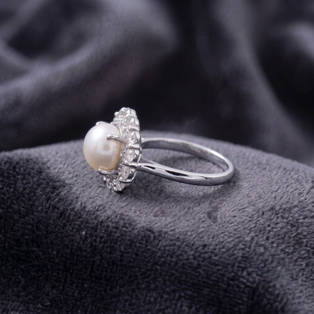 Classic Pearl Halo Statement Ring in 925 Sterling Silver