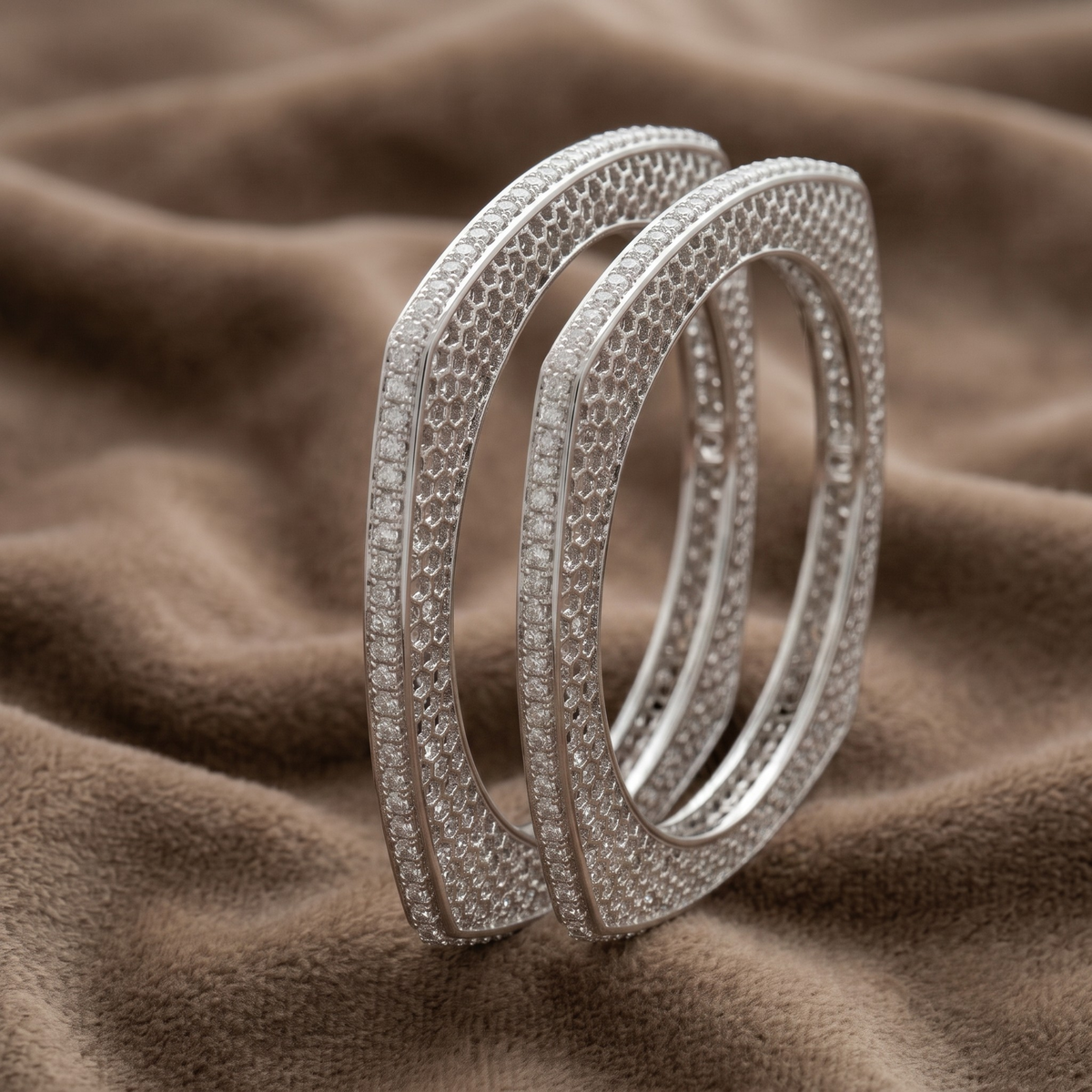 Quadrant Luxe Soft-Square Bangle in 925 Sterling Silver