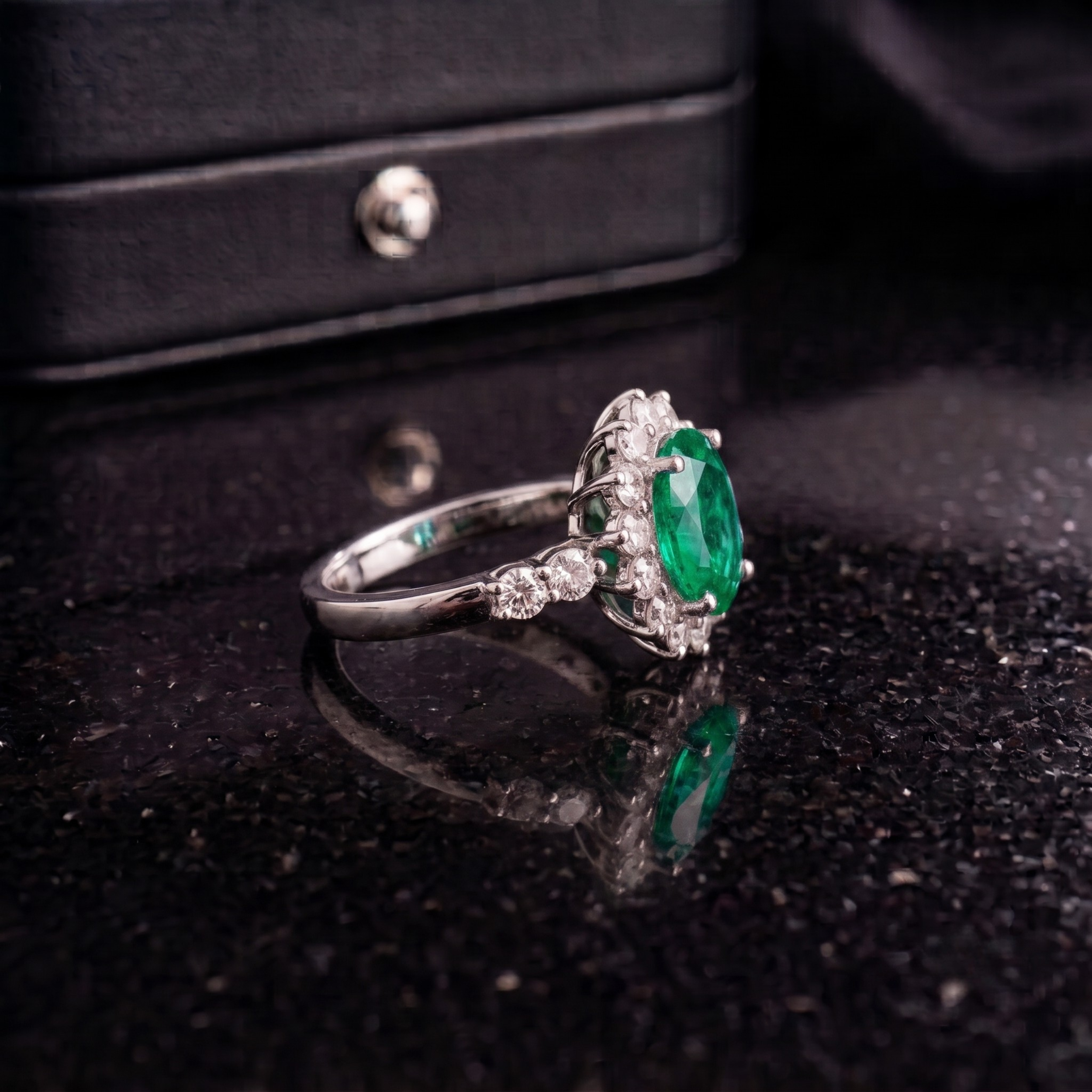 Emerald Green Sunburst Ring in 925 Sterling Silver