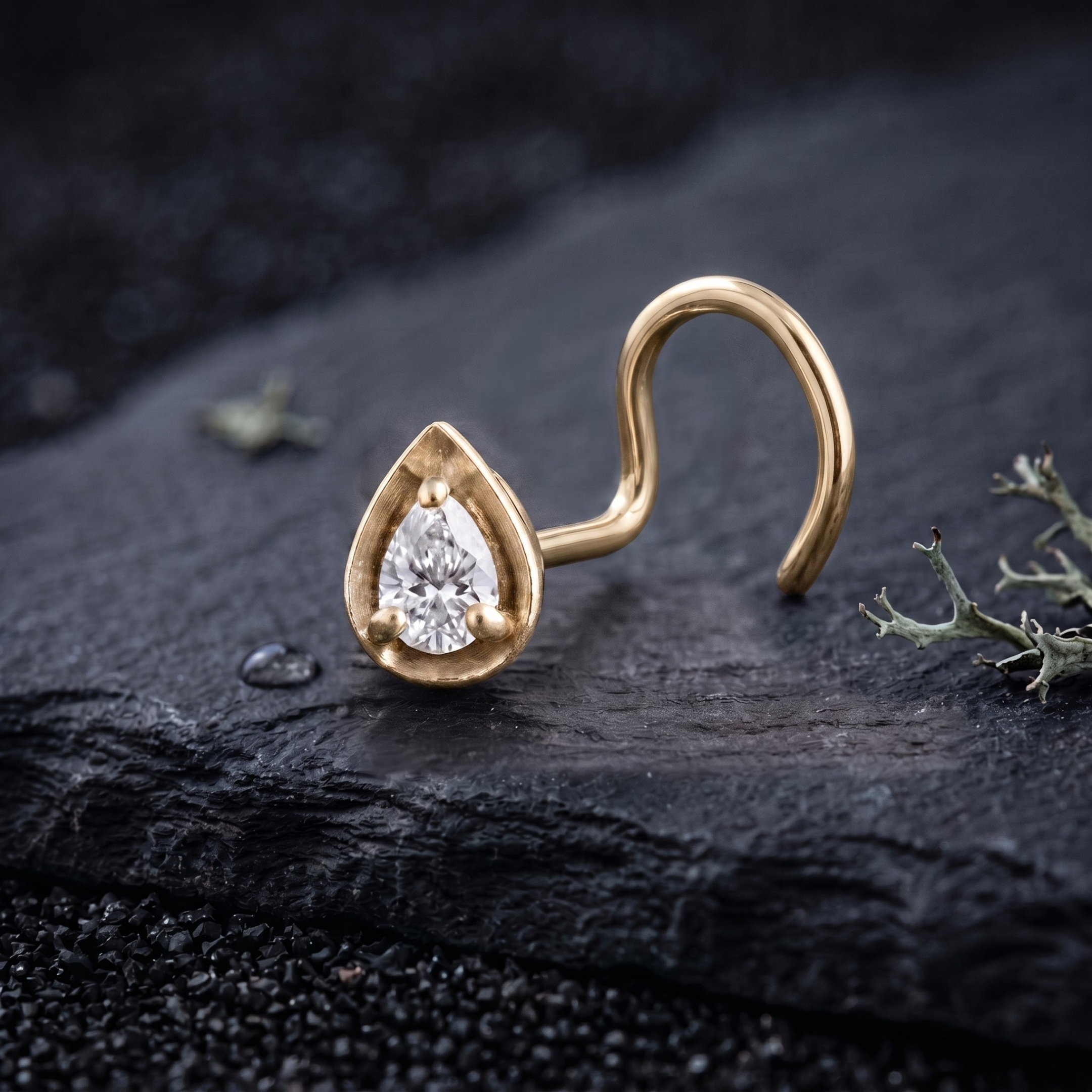 Teardrop Solitaire Nose Pin in 925 Sterling Silver